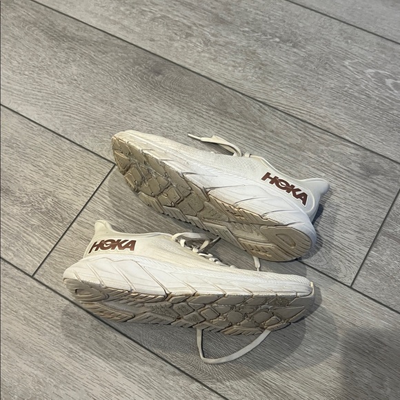 Hoka one one Women's cream Beige Athletic Shoes size 6.5 - Picture 3 of 8